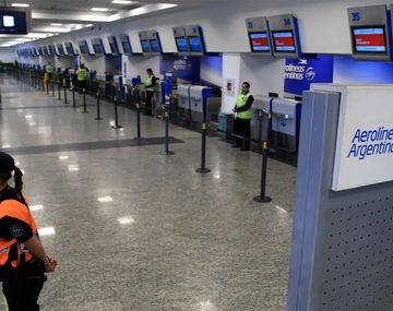 El paro fue contundente en Aerolíneas Argentinas.