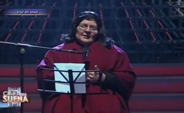 Emoción en la tevé: la perfecta imitación de Mercedes Sosa