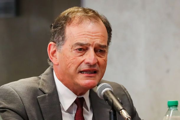 Manini Ríos cree que existe una ofensiva contra Cabildo Abierto que está orquestada desde Torre Ejecutiva.