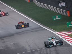 Hamilton se quedó con el Gran Premio de China
