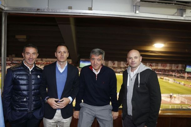 Dirigentes de Atlético de Madrid vieron el Superclásico en el Monumental
