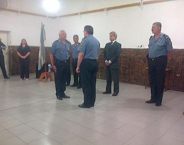 Santa Fe: desplazan a policía acusado por nazi