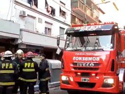 Incendio en Balvanera: seis personas asistidas y dos trasladadas por inhalación de humo