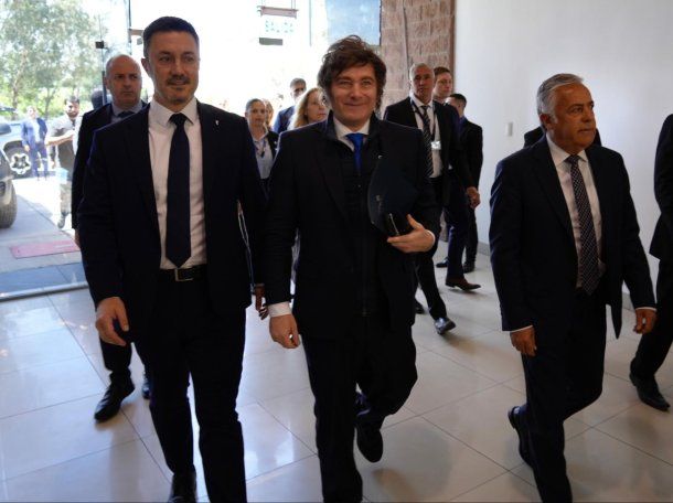 Tensión en Mendoza por la llegada de Javier Milei: fuerte operativo de seguridad