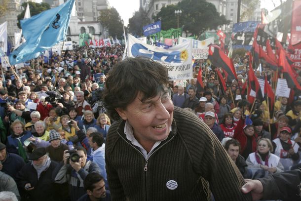 Micheli propone marchar a Plaza de Mayo en quince días
