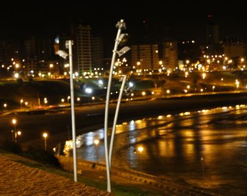 Apareció el cuerpo de una mujer en la costa