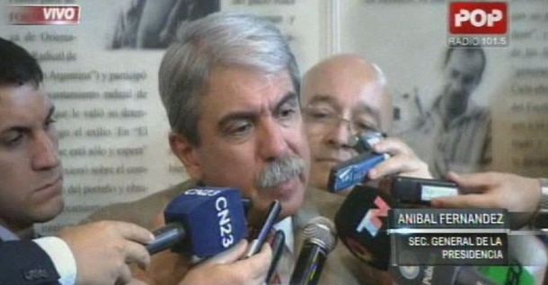 Aníbal F. le respondió a Carrió: Que la internen