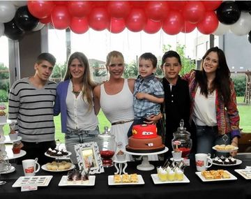 Mirá el video del cumpleaños del hijo de Nazarena 