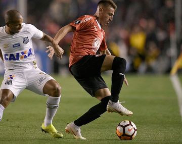 Conmebol falló a favor de Independiente: el Rojo ganó 3-0 la ida ante Santos