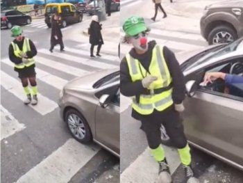 Un automovilista coimeó a un payaso de tránsito en plena Ciudad