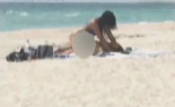 Dura condena: un hombre irá a prisión por tener sexo con su novia en la playa