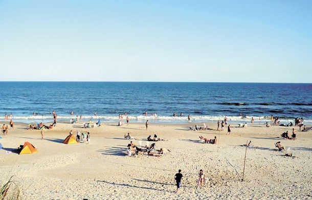 Verano 2021: Villa Gesell se diferenció de Pinamar y no cobrará el Bono Covid a los turistas
