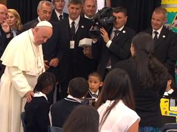 El encuentro del Papa con un nene argentino en una escuela de Harlem