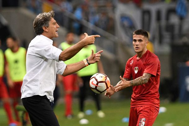 El entrenador ganó su tercer título como DT del Gremio