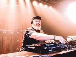 El actor Kristian Nairn, de Game of Thrones, llega a Latinoamérica El actor Kristian Nairn, de Game of Thrones, llega a Latinoamérica