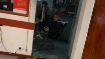 la imagen de federico bal en una comisaria: denunciando a barbie por destrozos la imagen de federico bal en una comisaria: denunciando a barbie por destrozos