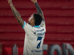 Racing se impuso ante Huracán por el Torneo Clausura y ahora le pisa los talones en el Grupo A