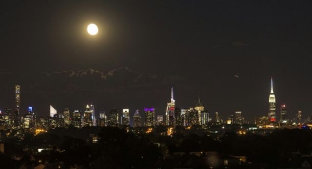 Casi 7.000 ciudades apagaron sus luces por el cambio climático