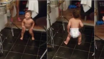 viral del dia: un bebe sorprende a todos con su tremenda destreza para el baile viral del dia: un bebe sorprende a todos con su tremenda destreza para el baile