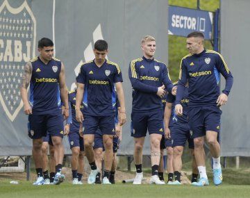 La sorpresa de Almirón: el 11 que prepara Boca para enfrentar a Racing