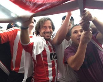 El líder de la barra de Estudiantes se refirió a su relación con Ricky Sarkany