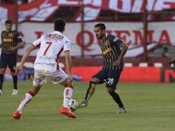 Huracán enfrenta a Rosario Central en Parque Patricios