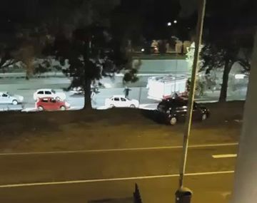 Otra noche con de caos de tránsito en la avenida General Paz por vuelco