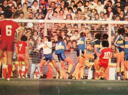 Hugo Gatti había declarado en la semana previa que Maradona debía cuidar su físico porque tenía tendencia a engordar. Hugo Gatti había declarado en la semana previa que Maradona debía cuidar su físico porque tenía tendencia a engordar.