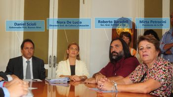 scioli convocara a los docentes antes de febrero para negociar los salarios scioli convocara a los docentes antes de febrero para negociar los salarios