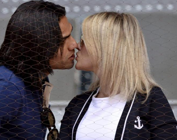 Radamel Falcao: así besa un verdadero campeón