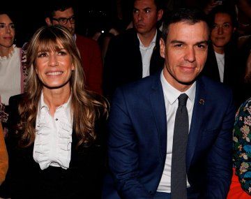 De qué se la acusa a la esposa de Pedro Sánchez