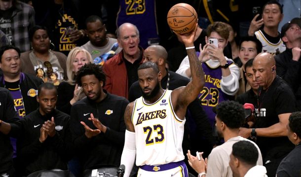 El tremendo récord de puntos que rompió LeBron James en la NBA