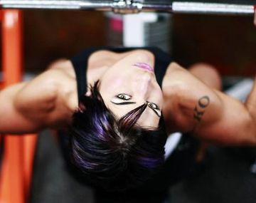 Contrató a una estrella porno para entrenar a su equipo de rugby