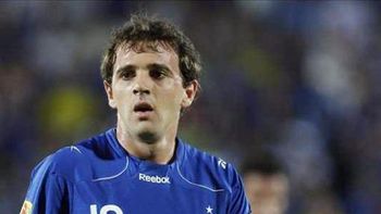 un jugador argentino sera companero de neymar en el santos un jugador argentino sera companero de neymar en el santos