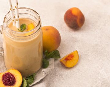 El licuado de durazno que fortalece al cuerpo y previene las arrugas