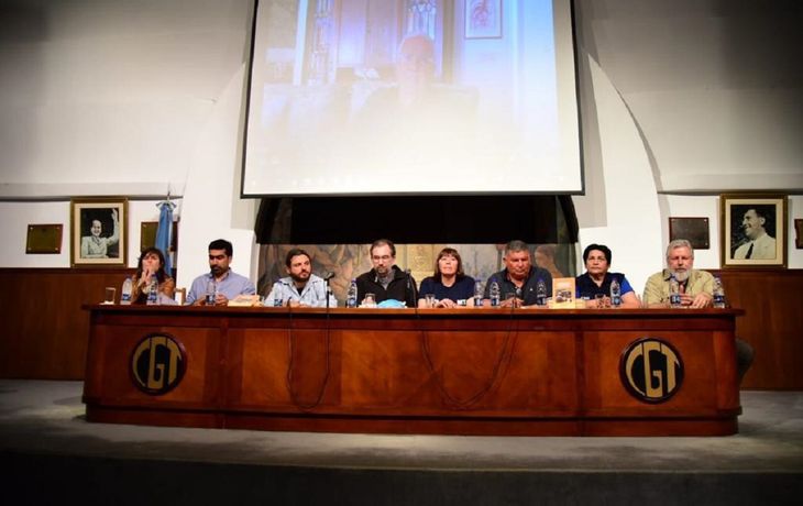 Presentaron un libro sobre movimientos populares en la CGT