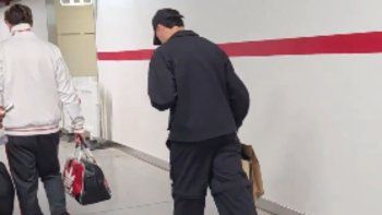 la llamativa caminata de sebastian driussi que hizo enojar a los hinchas de river la llamativa caminata de sebastian driussi que hizo enojar a los hinchas de river