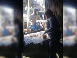 Creó un merendero en su casa para alimentar a sus vecinos  y pide ayuda para seguir asistiendo a más de 80 familias