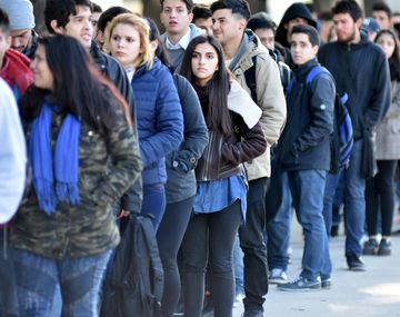 Más de 10 mil jóvenes que fueron a la expo de empleo están sin trabajo