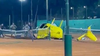impactante: cayo un helicoptero en las canchas de tenis del excircuito kdt de belgrano impactante: cayo un helicoptero en las canchas de tenis del excircuito kdt de belgrano