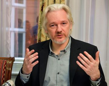 Assange culpó a los servicios secretos franceses por el ataque en París