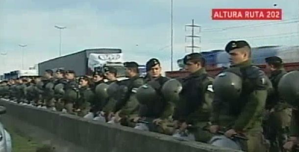Fuerte operativo de Gendarmería para impedir un piquete en Panamericana