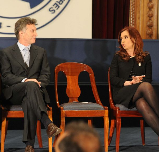 Macri no descarta llamar a Cristina para postergar el debate por el Código Penal