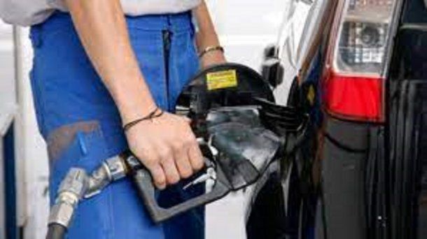 Corrientes: playero robaba datos de tarjetas de clientes y hacía compras virtuales