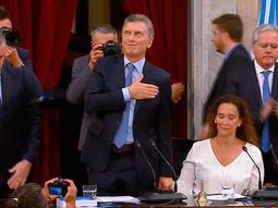 El momento más caliente de la Asamblea: Bajó la pobreza y creció la economía, dijo Macri