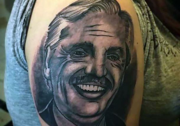 ¿Alberto Fernández o Roberto Galán? El tatuaje viral que desconcierta en Twitter