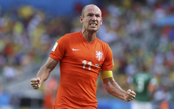 Robben se disculpó por simular un penal, provocó un revuelo y después se retractó