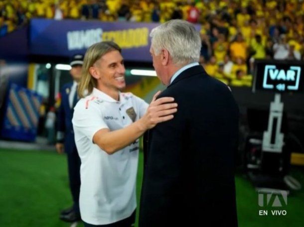 Video: Ancelotti, Beccacece y un gesto inesperado en la previa del Brasil-Ecuador