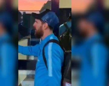 El gesto de Messi que emocionó a un pequeño hincha de Newells