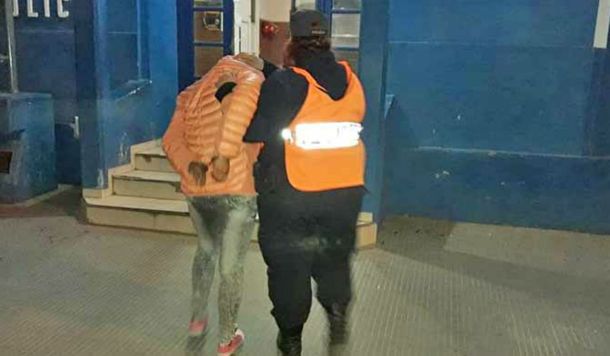 Así quedó detenida la mujer que denunció que la habían robado y era mentira